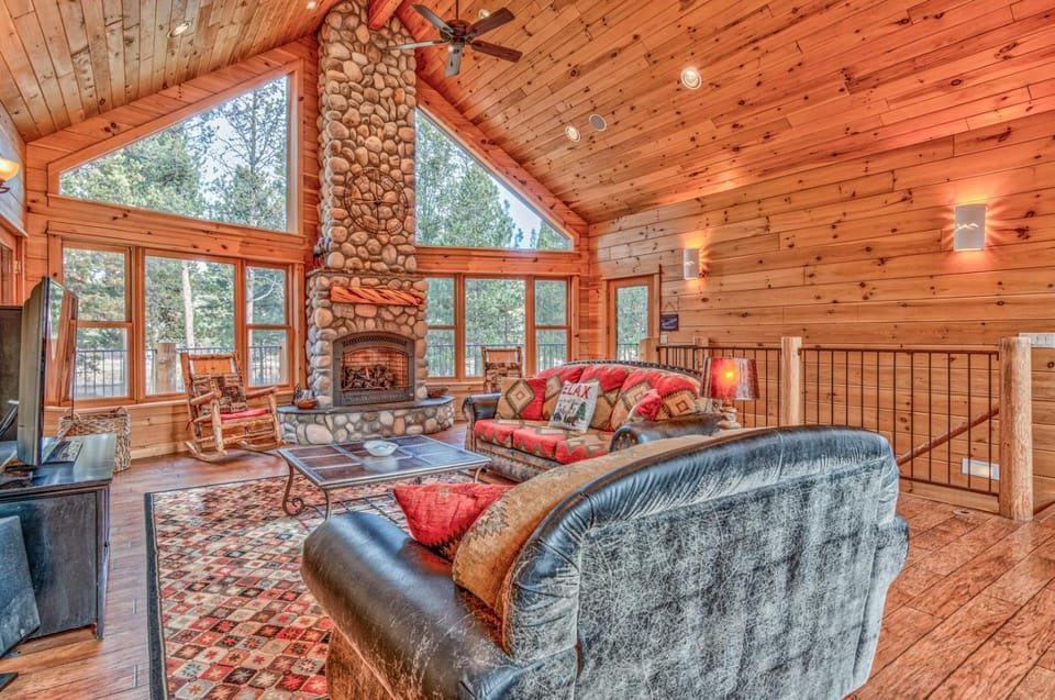 Crane - Unit 6 House in Three Rivers