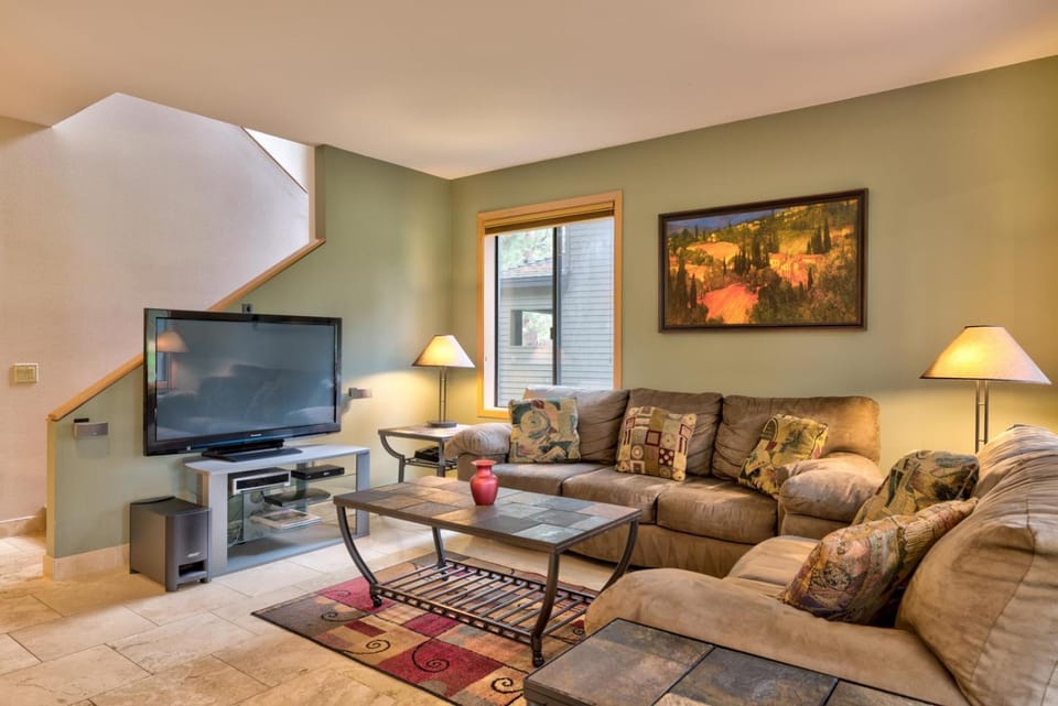 Eaglewood - Unit 8 Apartment in Sunriver
