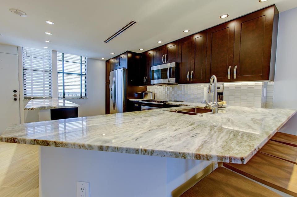 Top Choice Marco Island, Complete w/ $150k Renovation Apartment in Marco Island
