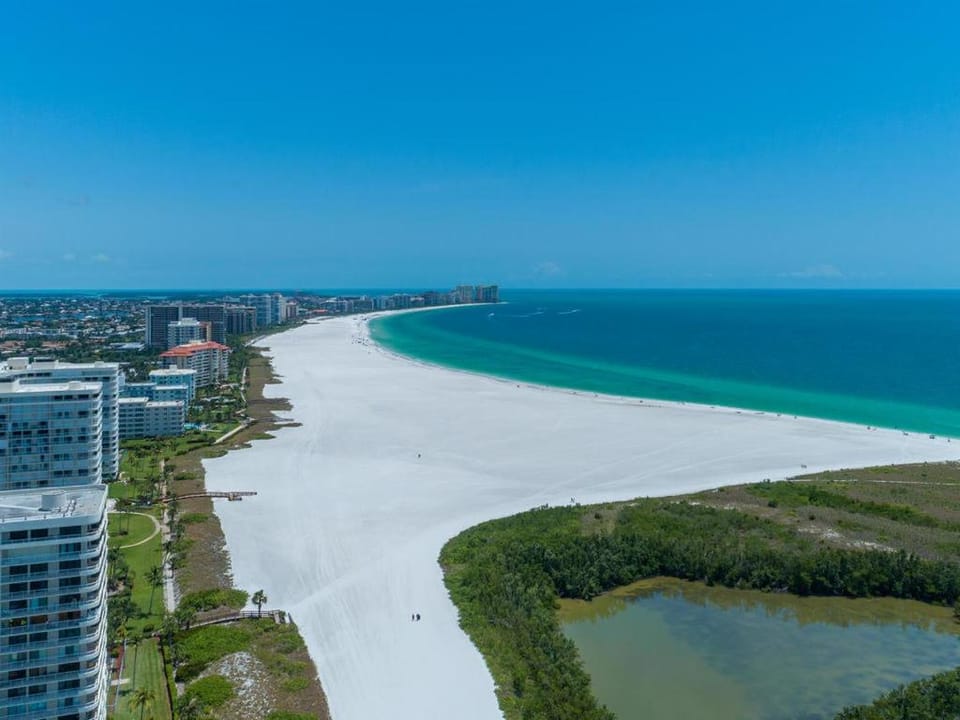 End Unit w/ Top of Line Finishes / Crazy Wide Gulf Views Apartment in Marco Island