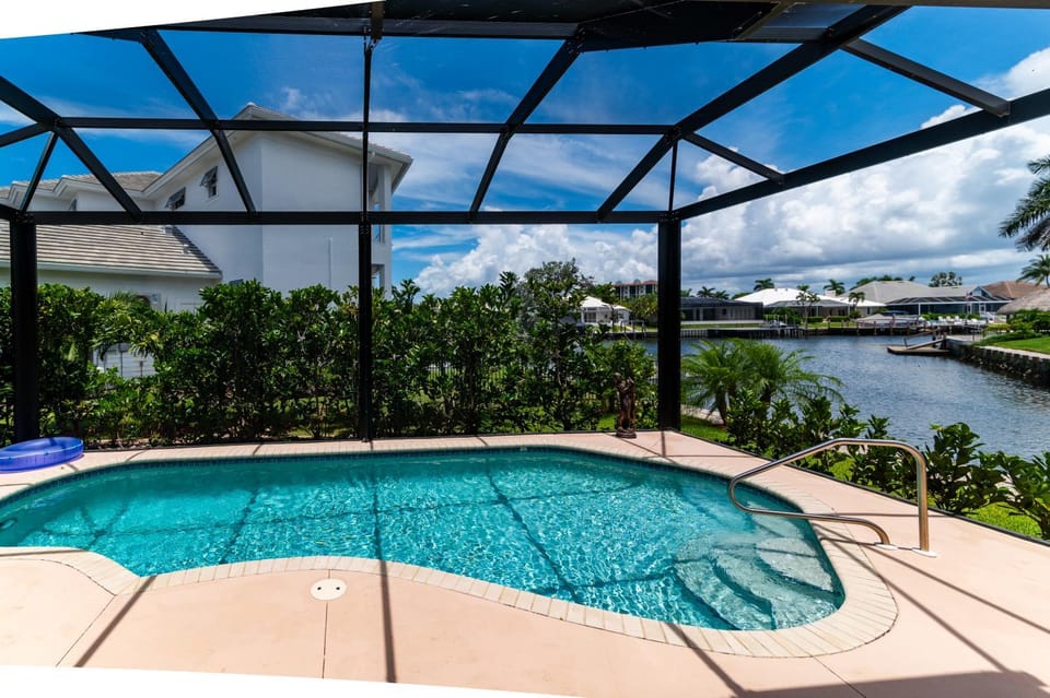 3 Bed 2 Bath Canal Home I Pool+Spa Gulf Access House in Marco Island