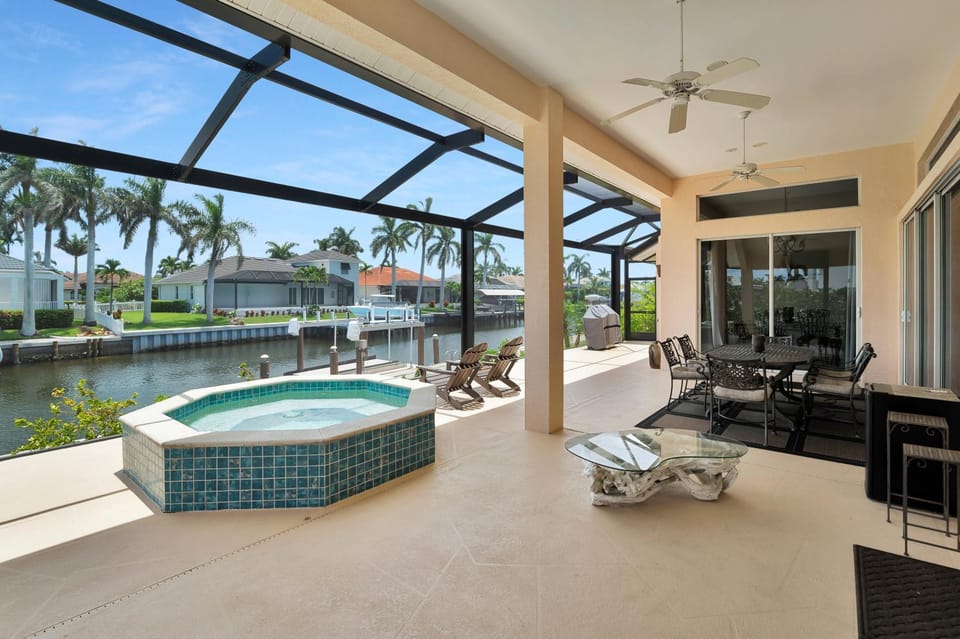 3 Bed 2 Bath Canal Home I Pool+Spa Gulf Access House in Marco Island