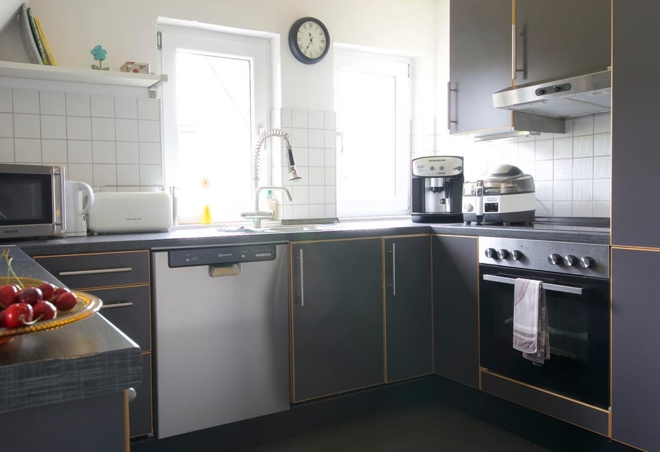 Kitchen or kitchenette, kitchen, kitchen