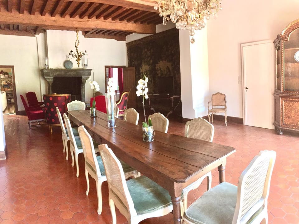 Banquet/Function facilities, Dining area