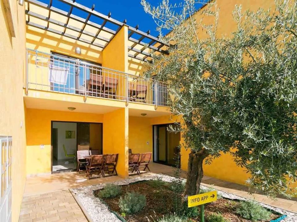 Property building, Summer