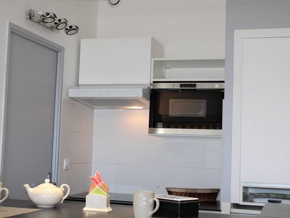 Villeneuve-Loubet : Appartement climatisé, 2 pièces, 4 couchages, parking en option - FR-1-252A-31 Apartment in Villeneuve-Loubet