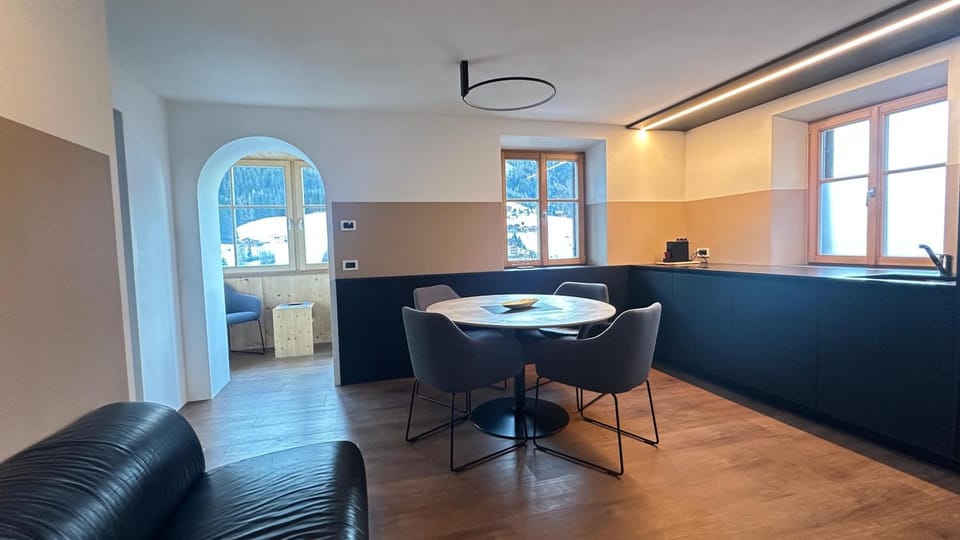 Kitchen or kitchenette, Living room, Dining area