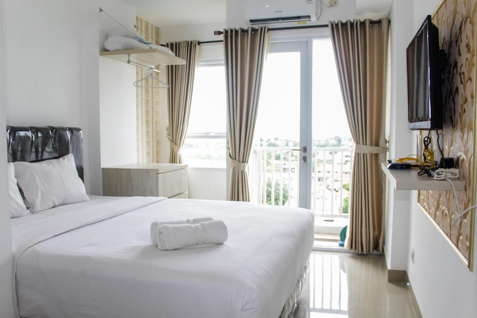 Minimalist Studio Apartment at Poris 88 with City View By Travelio Apartment in West Java