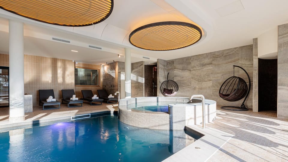 Spa and wellness centre/facilities, Swimming pool