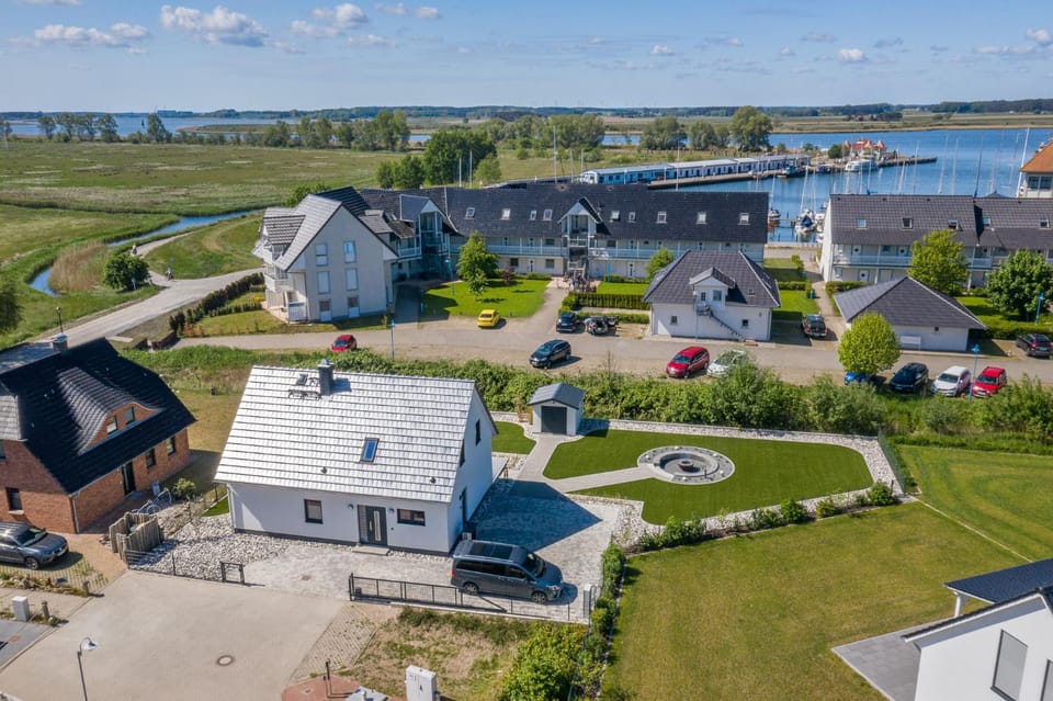 Property building, Bird's eye view, Area and facilities