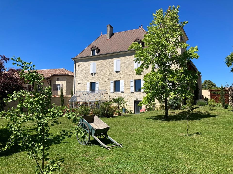 Property building, Garden