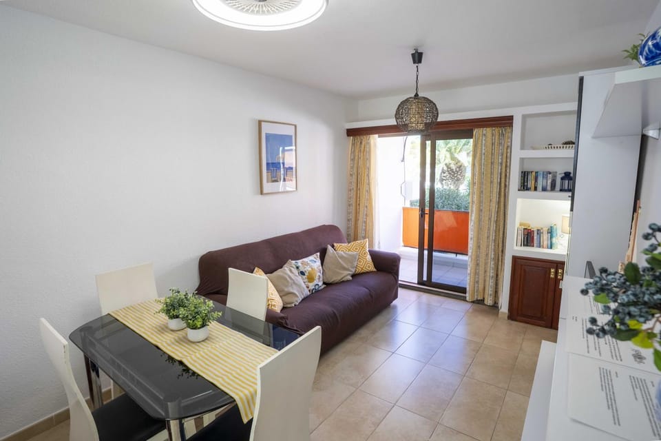 Vera Mar 9A - Primera linea con Piscina y Parking Apartment in Playa de las Americas