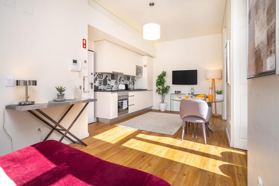 Kitchen or kitchenette, Living room, Dining area