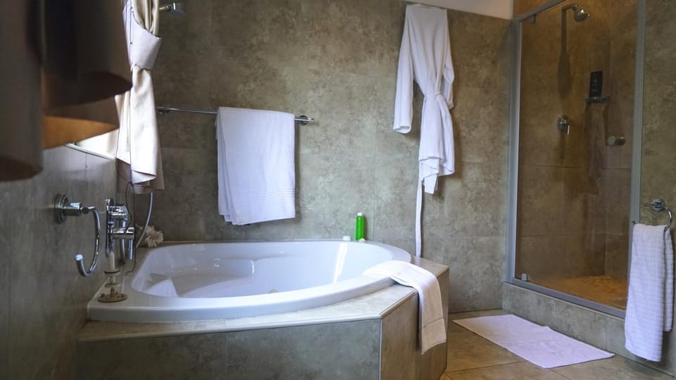 Fatmols guest lodge Bed and Breakfast in Johannesburg