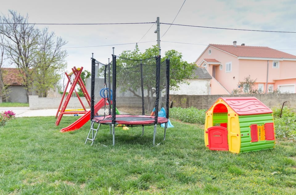 Garden, Garden view