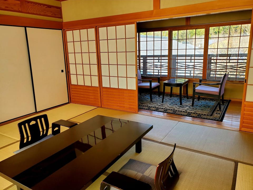 Living room, Photo of the whole room