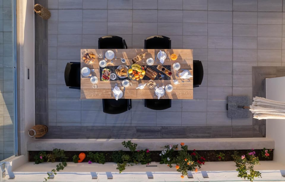 Food and drinks, Food