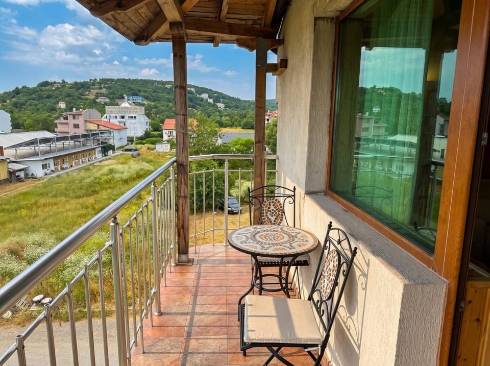 Natural landscape, Balcony/Terrace, Mountain view