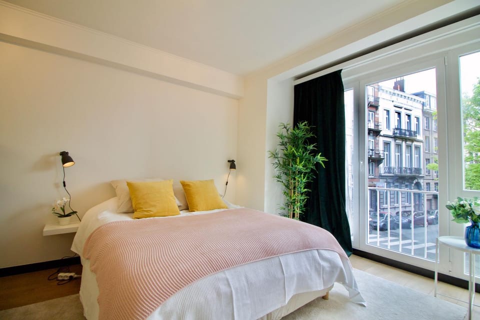 Splendid & cosy studio - perfect location 'Stephanie-Louise area' Apartment in Saint-Gilles