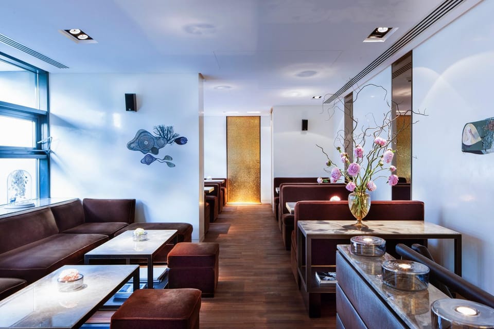 Lounge or bar