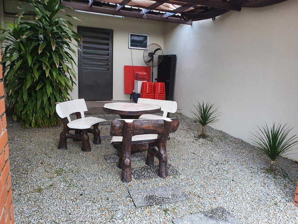 Swimming Pool Party House Apartment in Johor