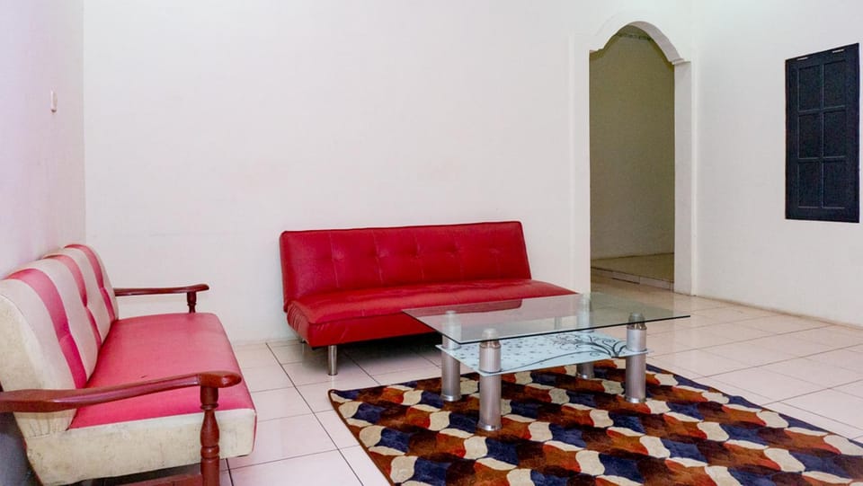 RedDoorz near Sentani Airport Jayapura Bed and Breakfast in Indonesia