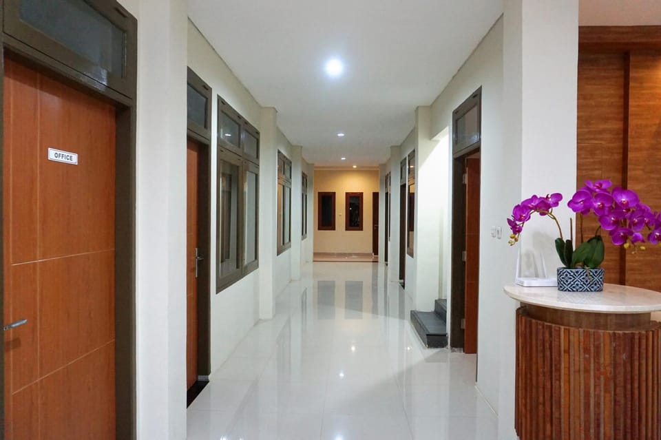 Property building, Lobby or reception