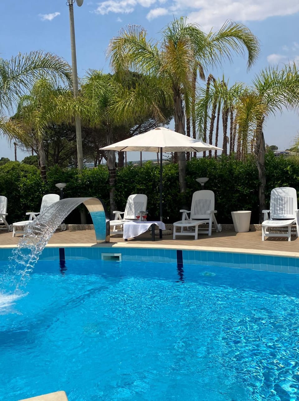 Pool view, Swimming pool, sunbed