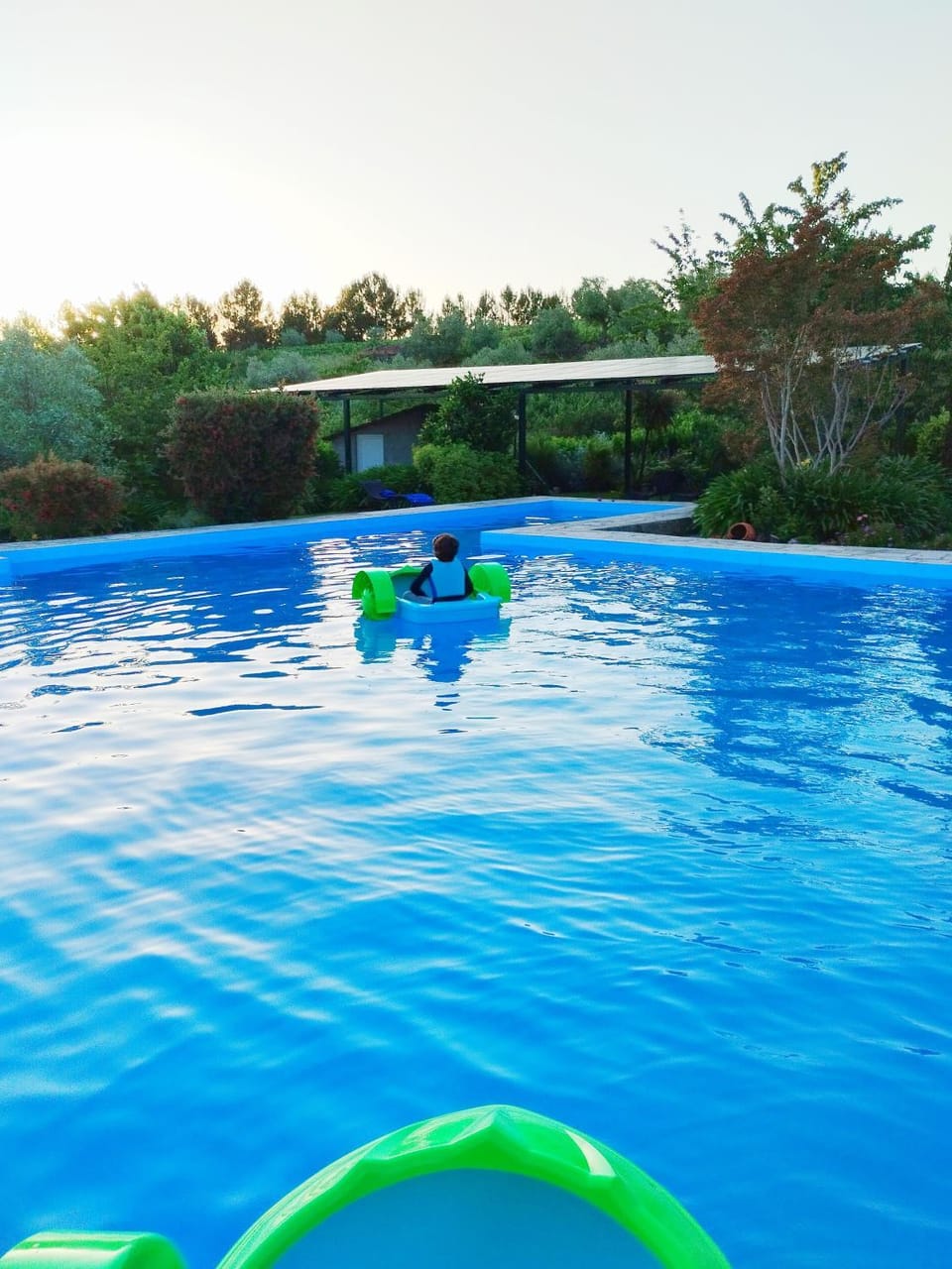 Swimming pool, young children
