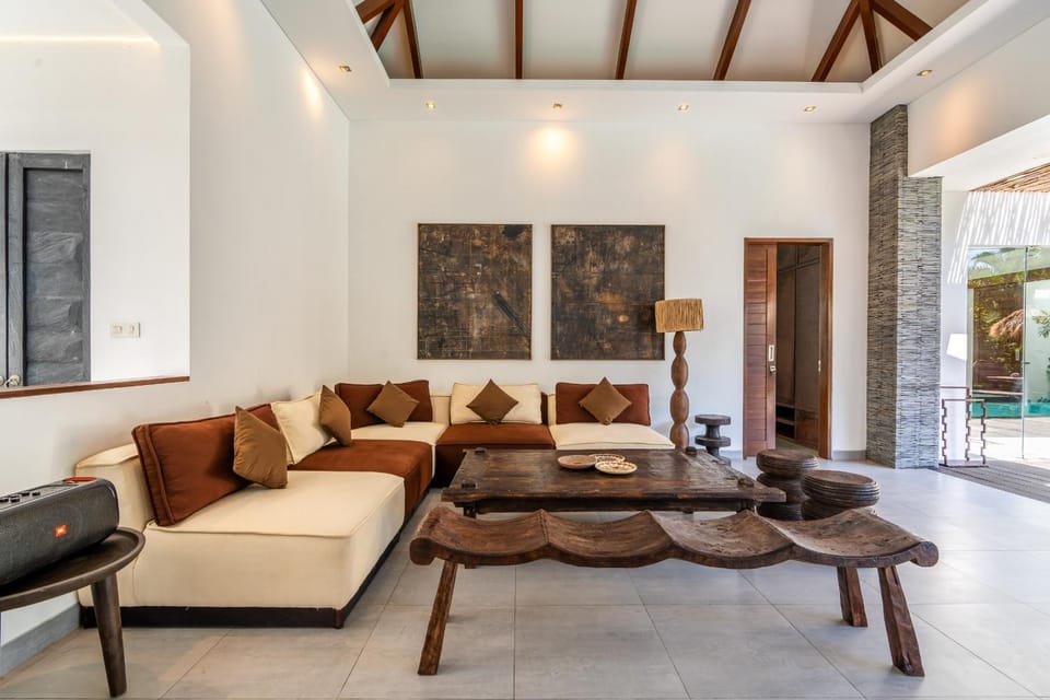 Communal lounge/ TV room, Living room