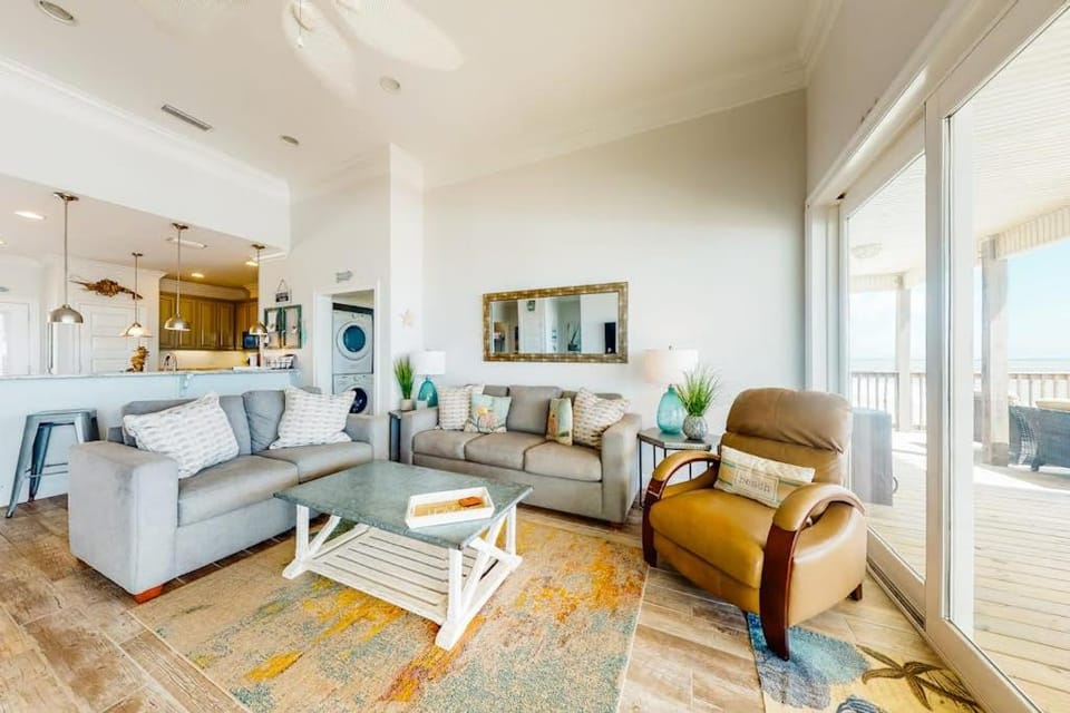 License to Chill House in Dauphin Island
