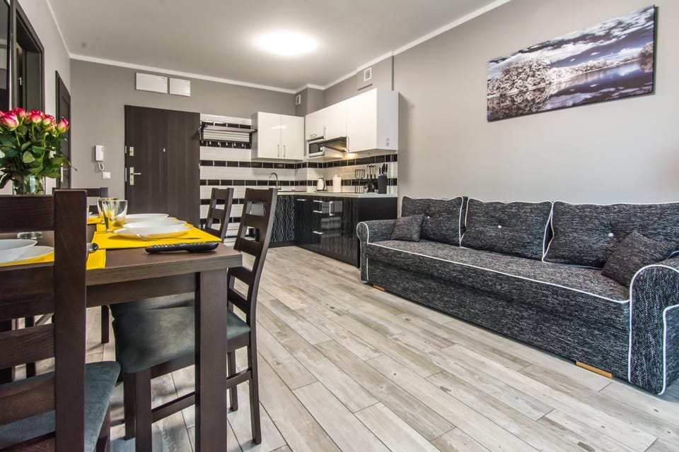 Coffee/tea facilities, Kitchen or kitchenette, Living room, Seating area, Dining area, minibar
