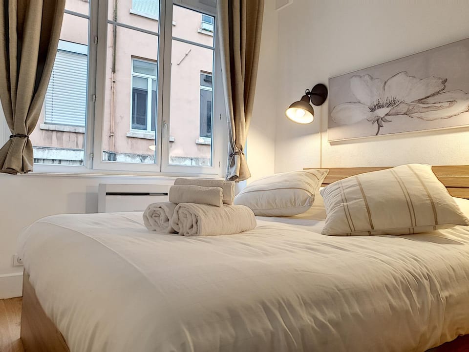 Decorative detail, Bedroom