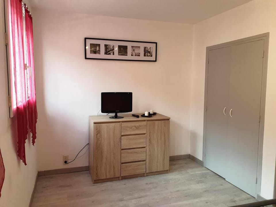 T1 Bis centre villeTarbes (logement entier) Apartment in Occitanie
