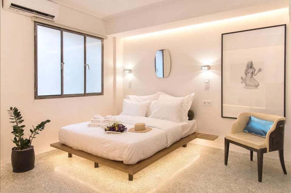 Bed, Photo of the whole room, Bedroom, air conditioner