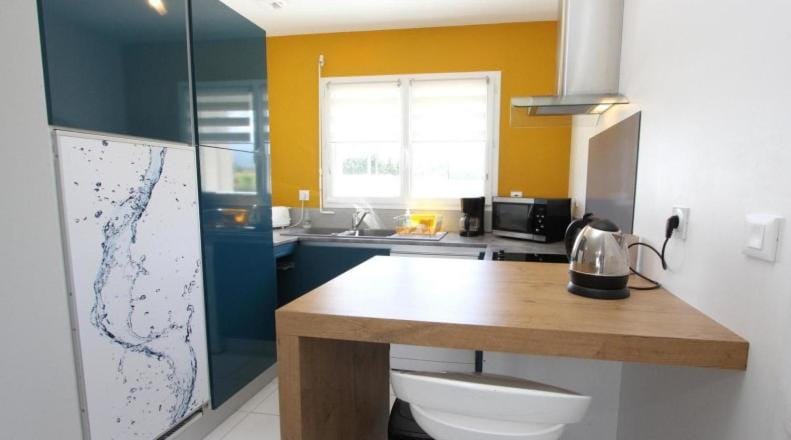 Coffee/tea facilities, Kitchen or kitchenette