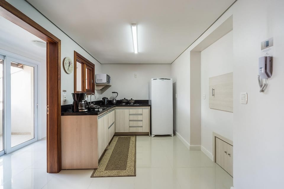 Kitchen or kitchenette, Meals