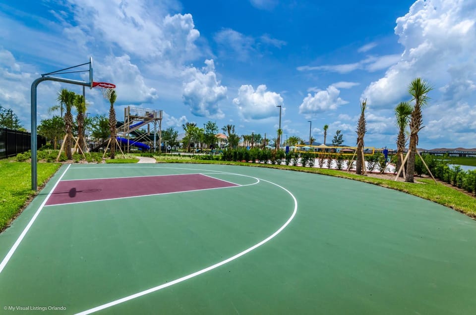 Tennis court