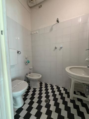 Shower, Toilet, Bathroom, bidet