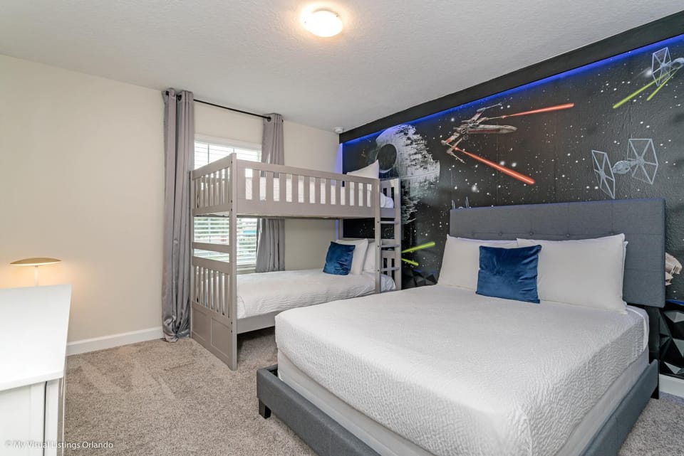 Modern Townhome wPrivate Pool FREE Water Park House in Kissimmee