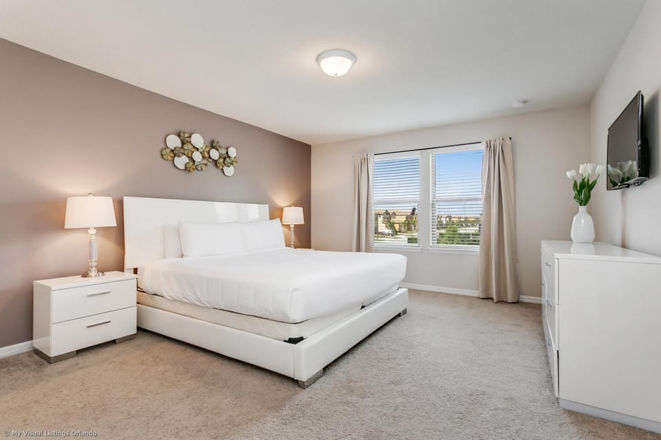 Beautiful Townhome wPrivate Pool 7 mi to Disney House in Four Corners