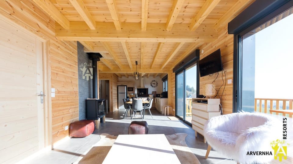 Le Chalet de Juliette Chalet in Besse-et-Saint-Anastaise