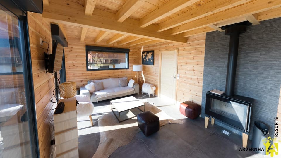 Le Chalet de Juliette Chalet in Besse-et-Saint-Anastaise