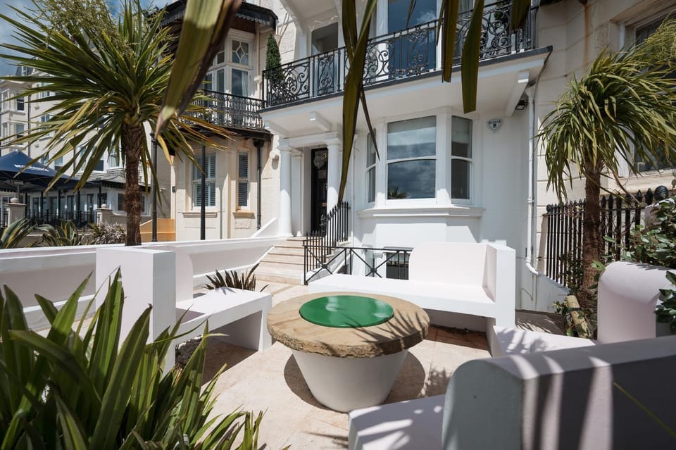 Eastcliff House House in Brighton