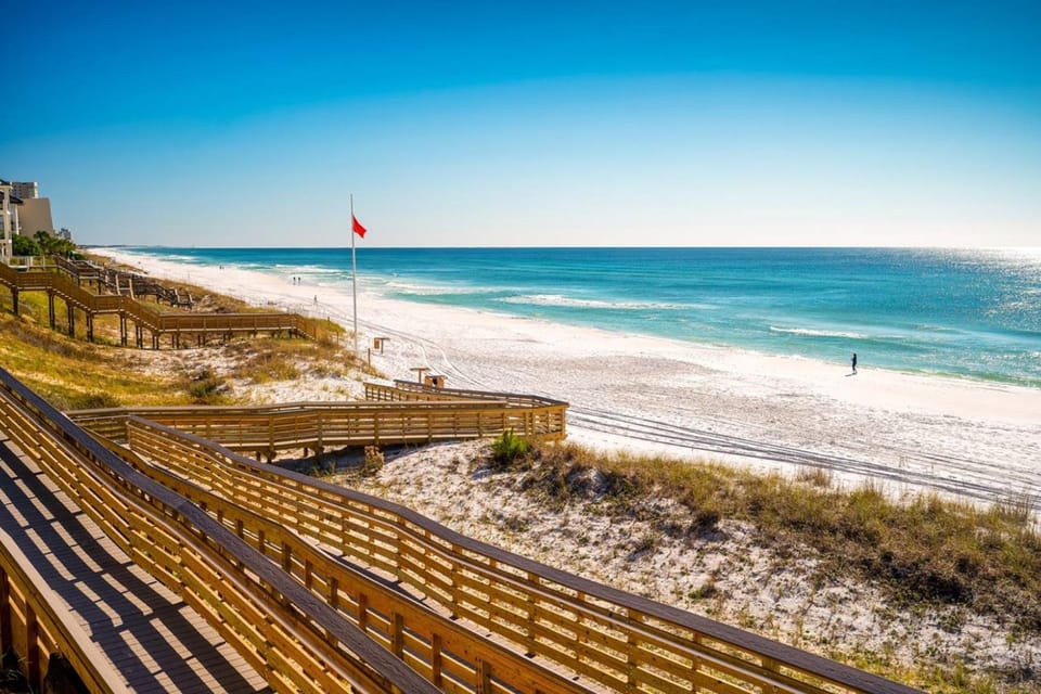 Amalfi B220 ~ Beachwalk Hideaway House in Miramar Beach