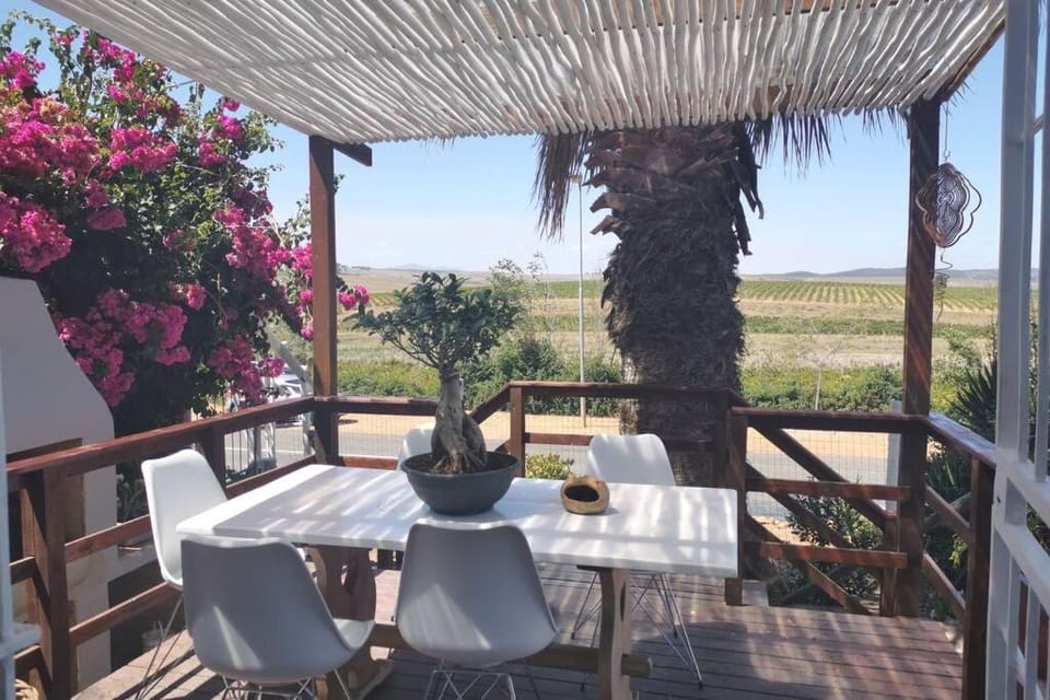 Patio, Spring, Natural landscape, Garden, View (from property/room), Balcony/Terrace, Seating area, Garden view