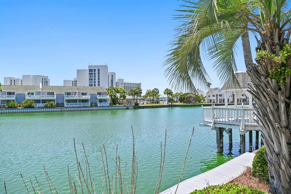 Southbay 50 House in Destin