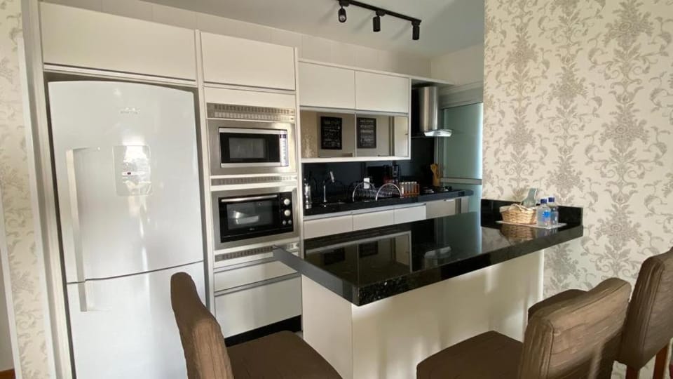 Coffee/tea facilities, Kitchen or kitchenette, Dining area, minibar, pet friendly, stove, toaster