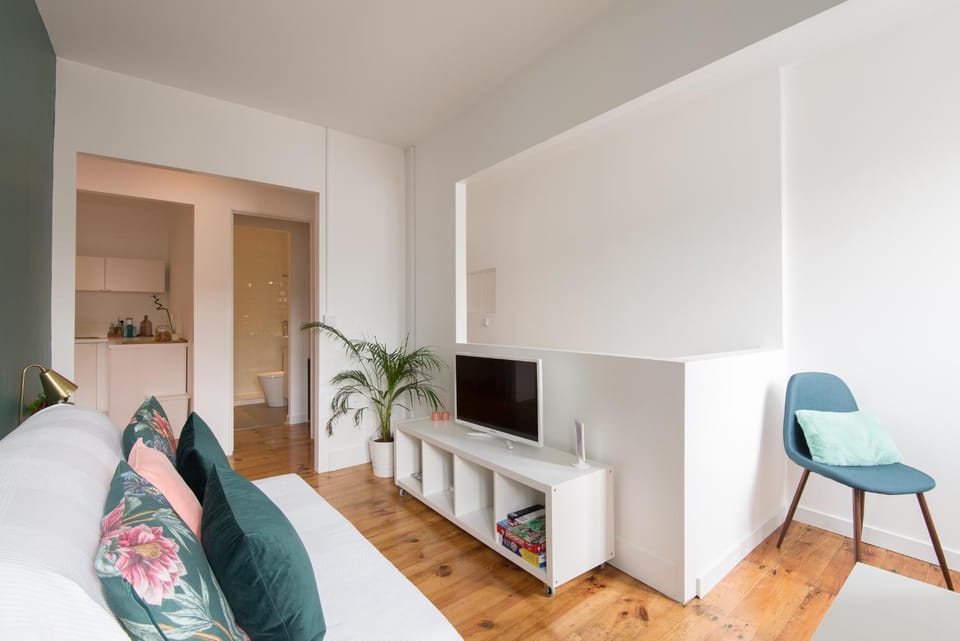 Communal lounge/ TV room, Living room