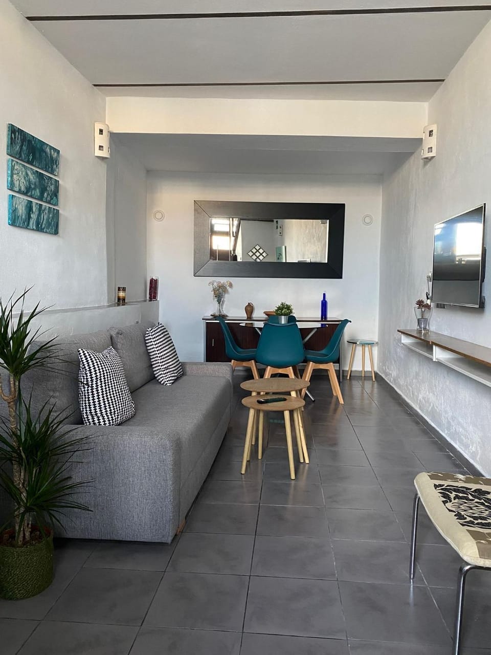 Communal lounge/ TV room
